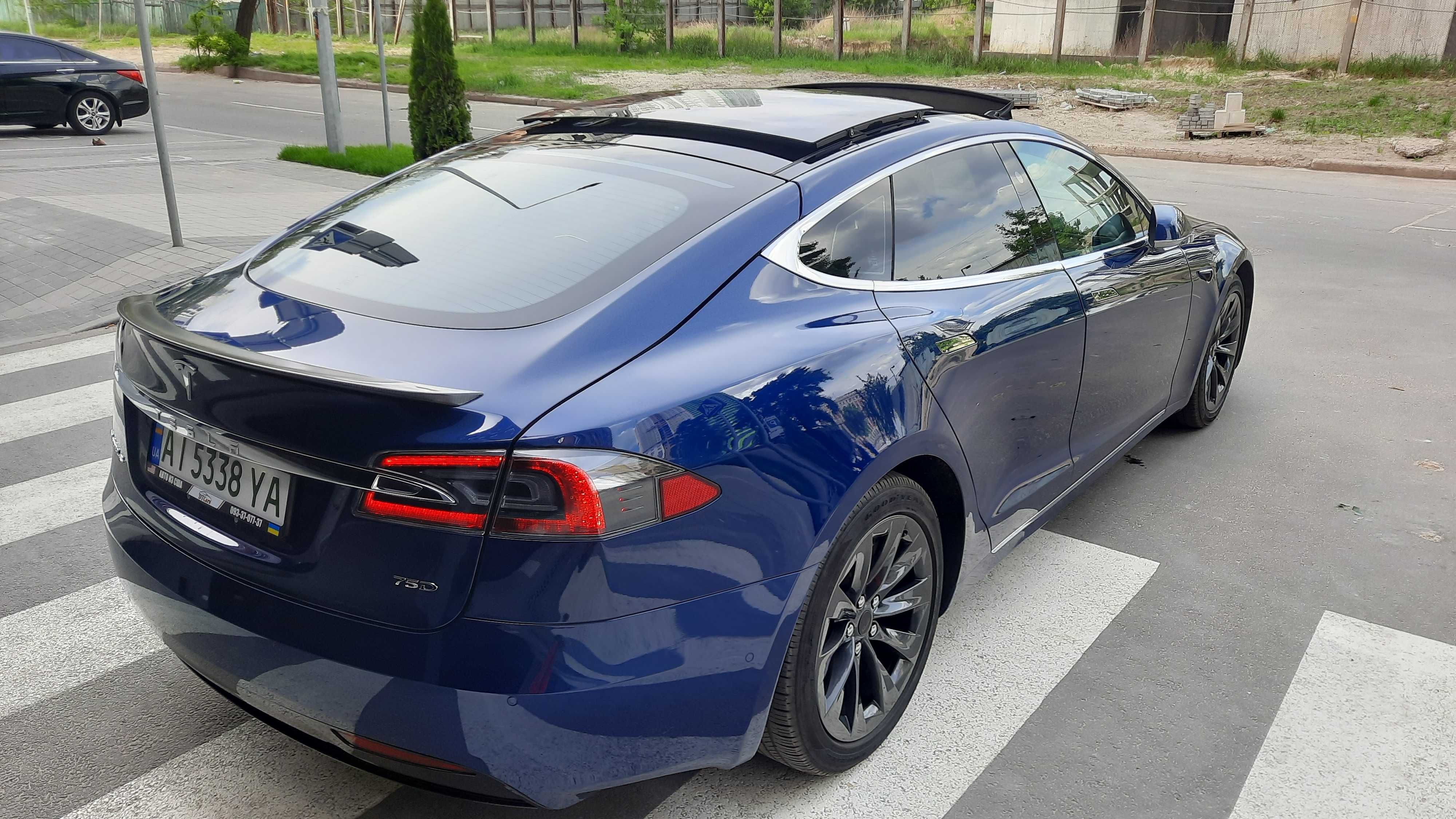 Tesla Model S 2016  •  75D 75 kWh Dual Motor (328 к.с.) AWD  •  Base