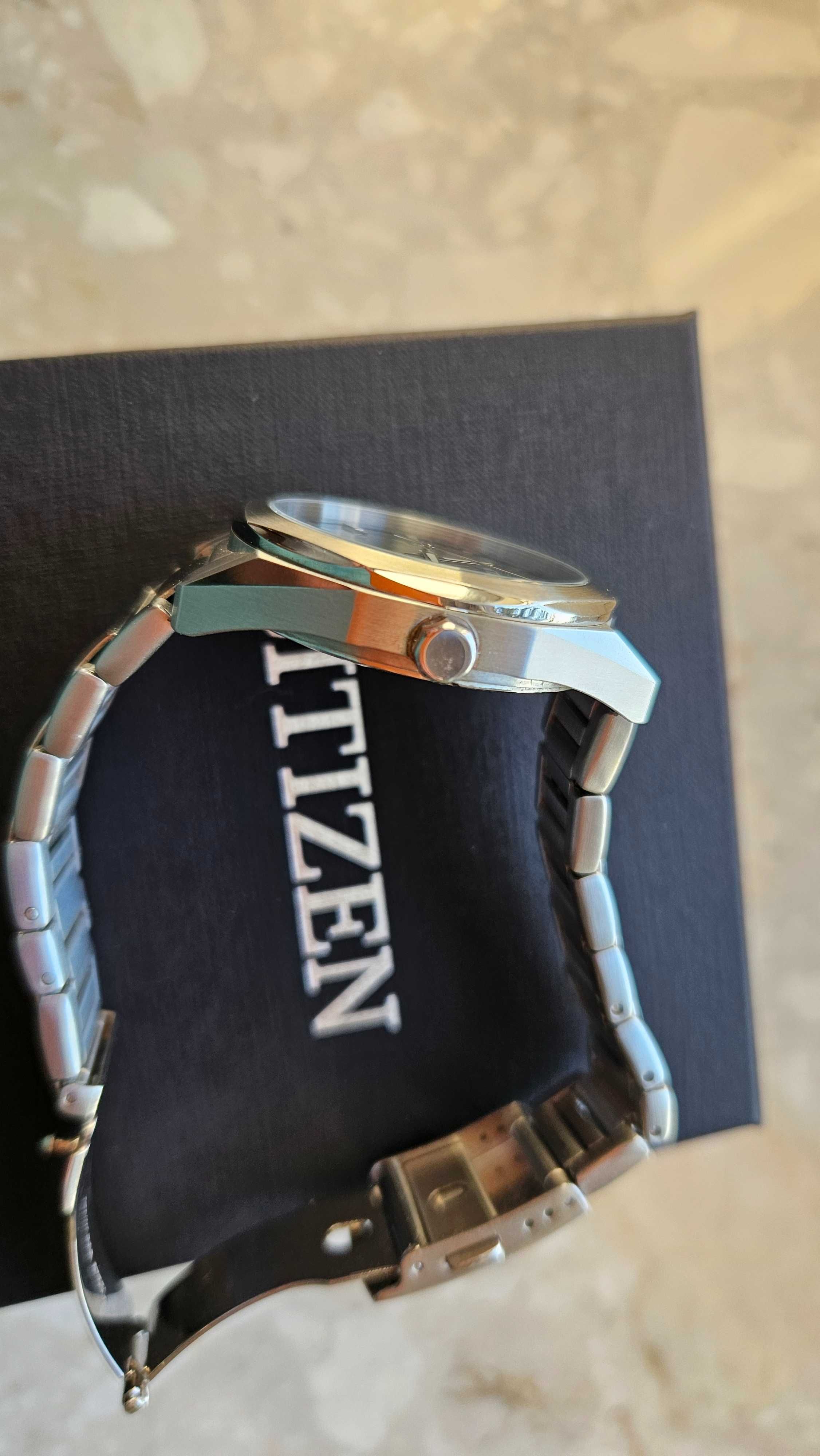 Zegarek Citizen Eco-Drive zielony BM7620-83X