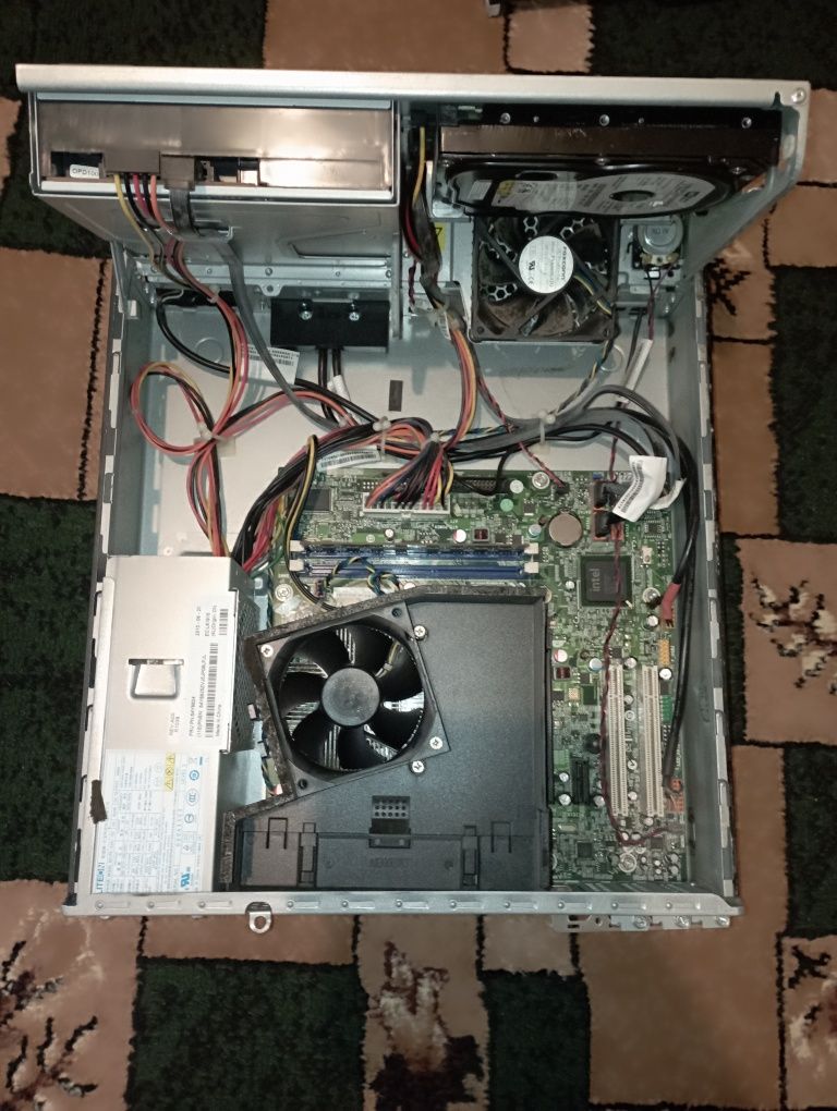 Lenovo thinkcentre m72e