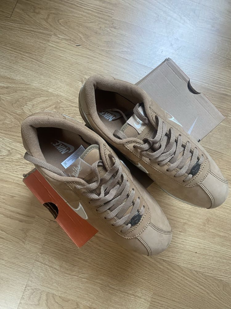 nike cortez III nb british khaki 2000 us8.5 nowe