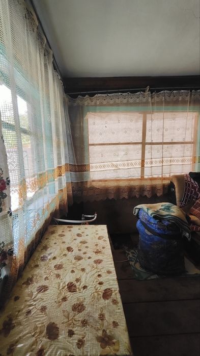 Продаж будинку в ближньому пригороді. Торг.