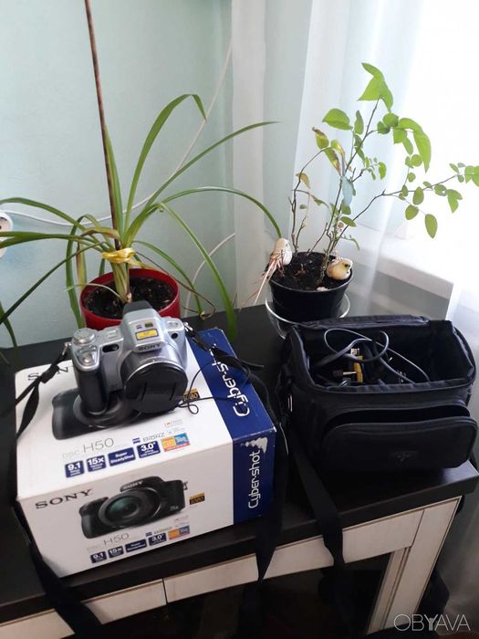 Фотокамера (фотоапарат) Sony Cyber-Shot DSC-H50