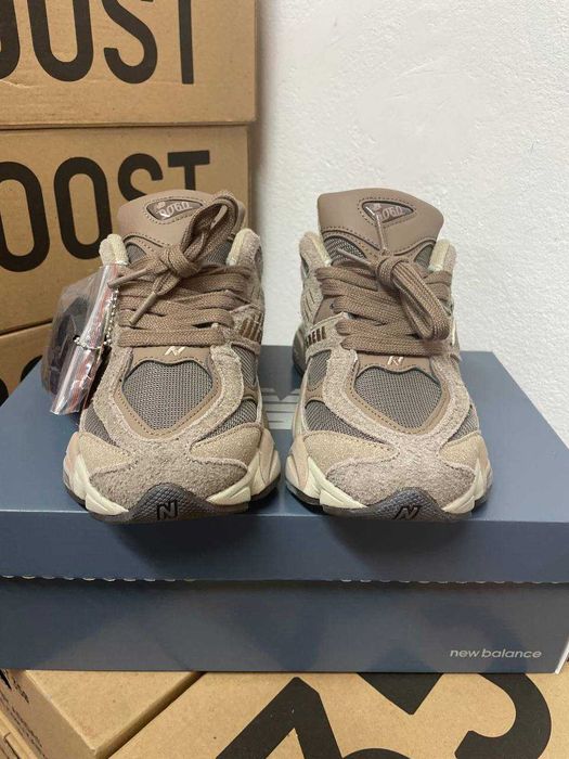 36-45 New Balance 9060 Brown