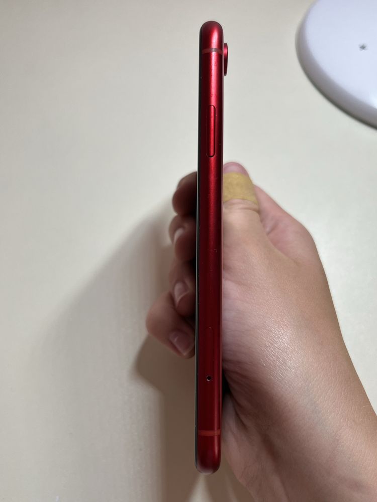 IPhone XR в ідеальному стані