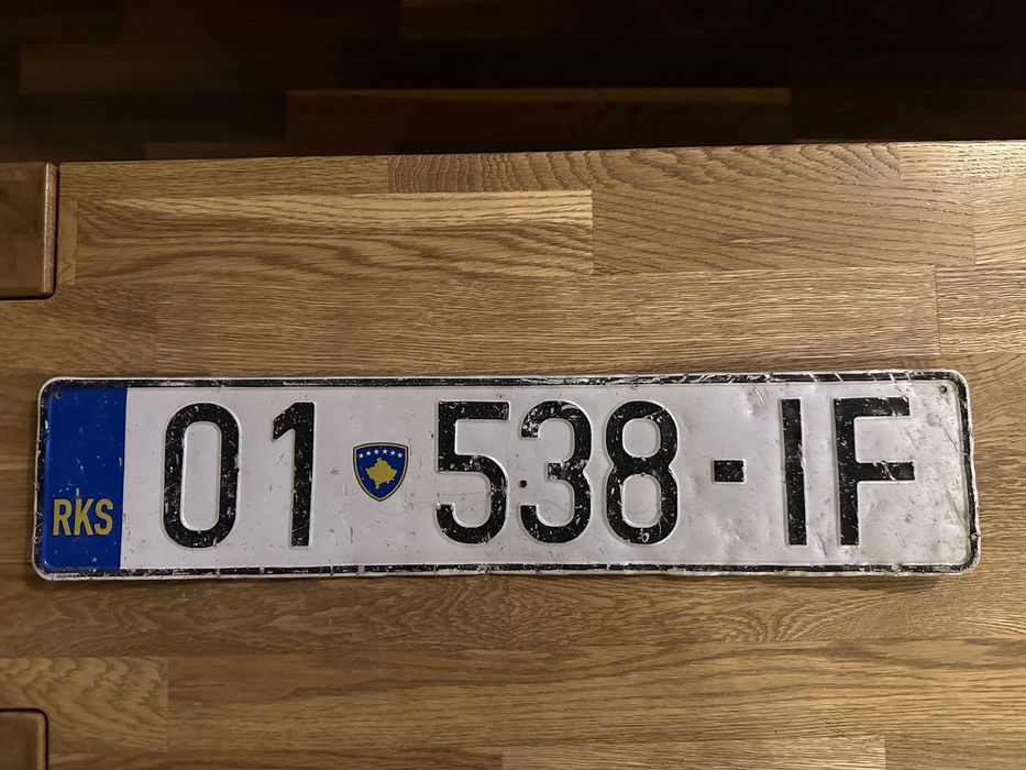 kolekcjonerska tablica z Kosova