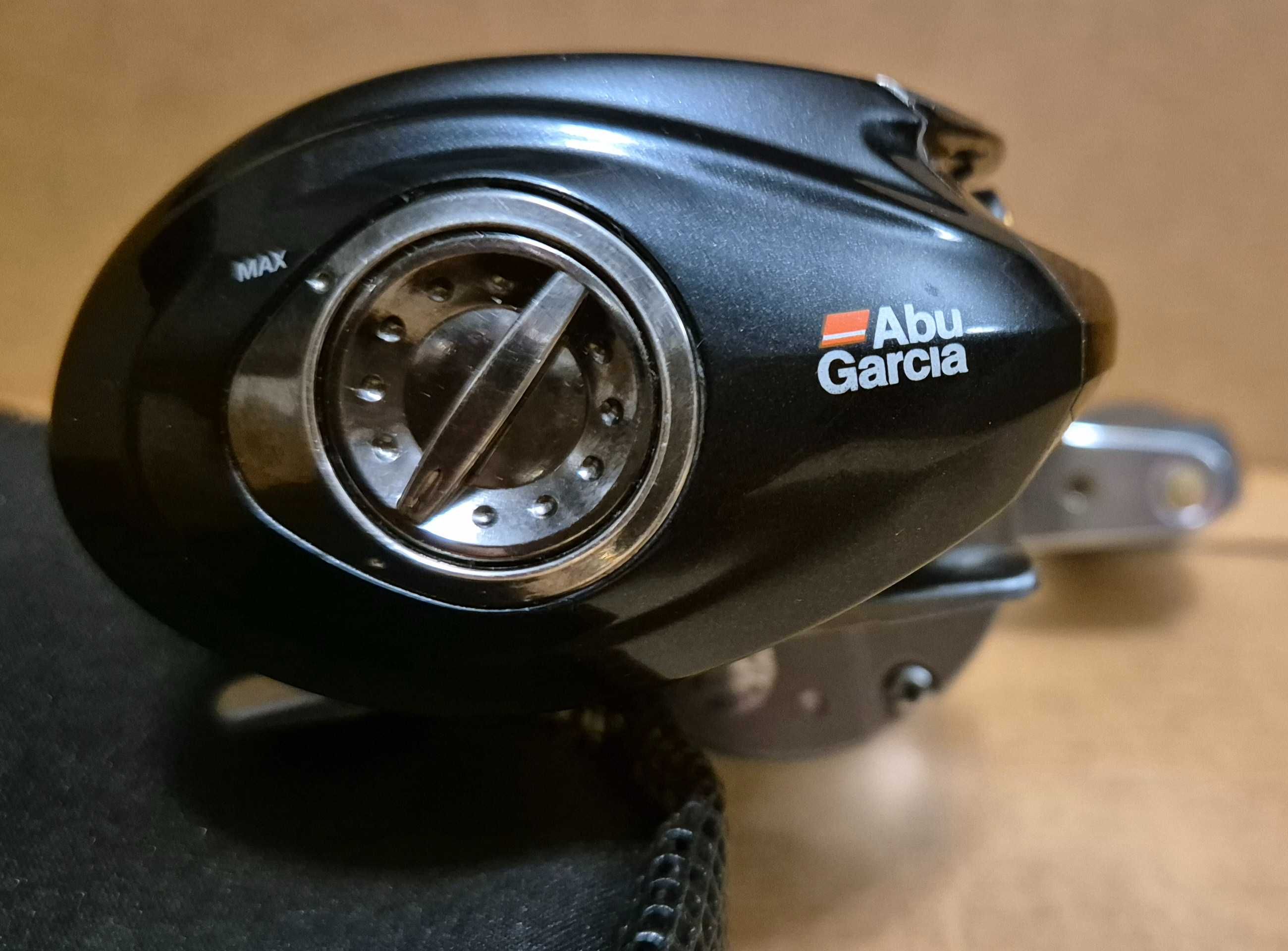 Z203 - Multiplikator ABU Orra 2 Winch L - lewa ręka - używany stan bdb