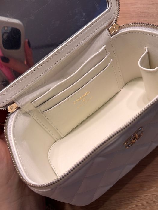 Torebka kuferek chanel nowa biała