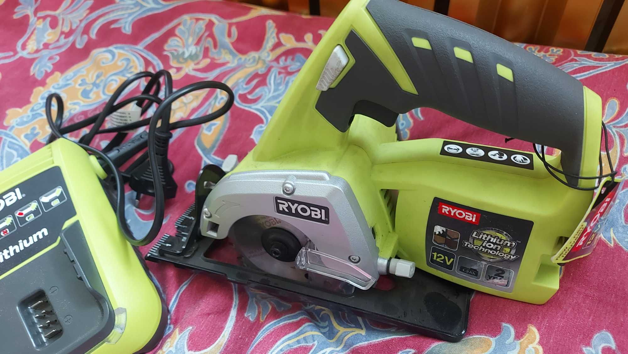 Pilarka Piła Wgłębna Ryobi 12 V