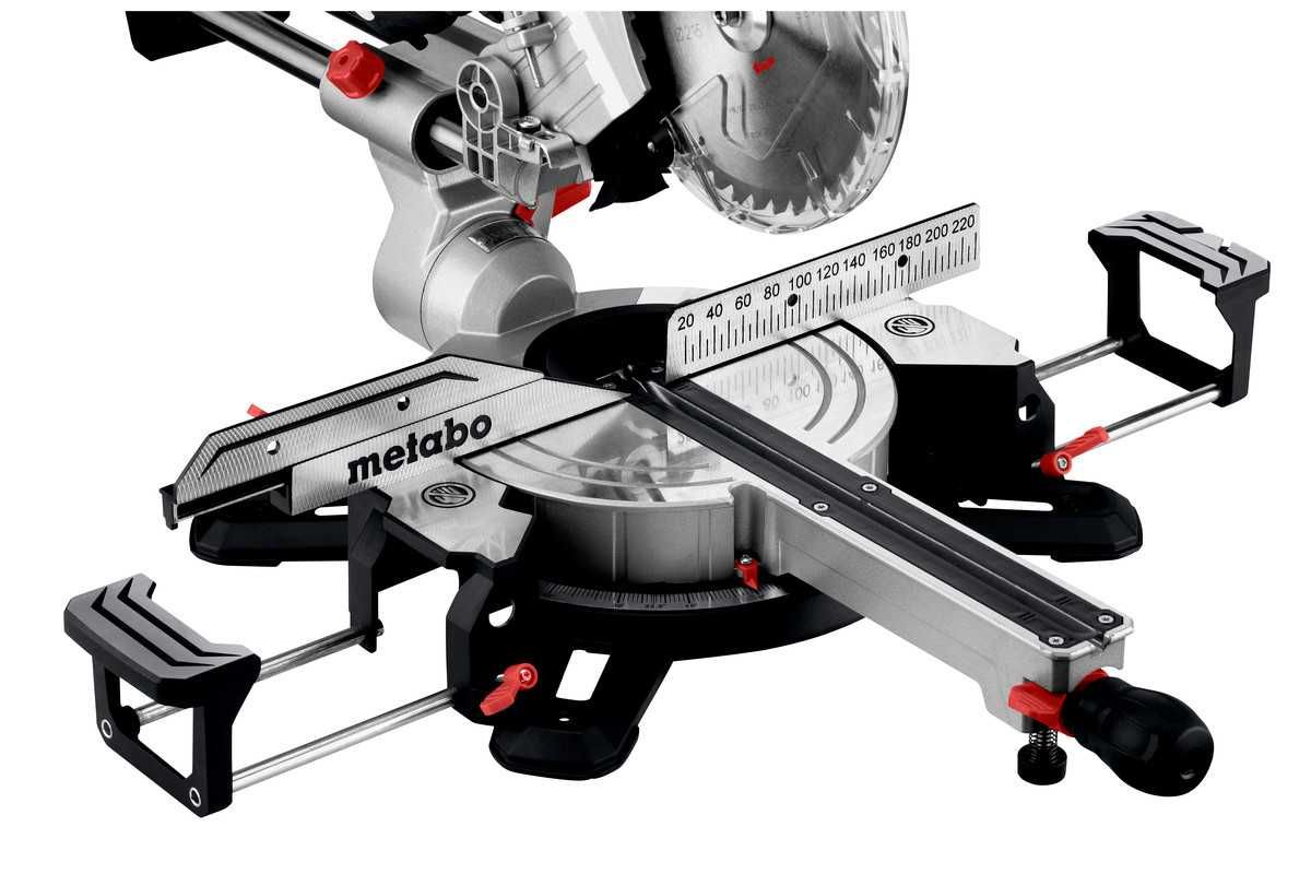 Торцювальна пила METABO KGS 305 M (613305000)