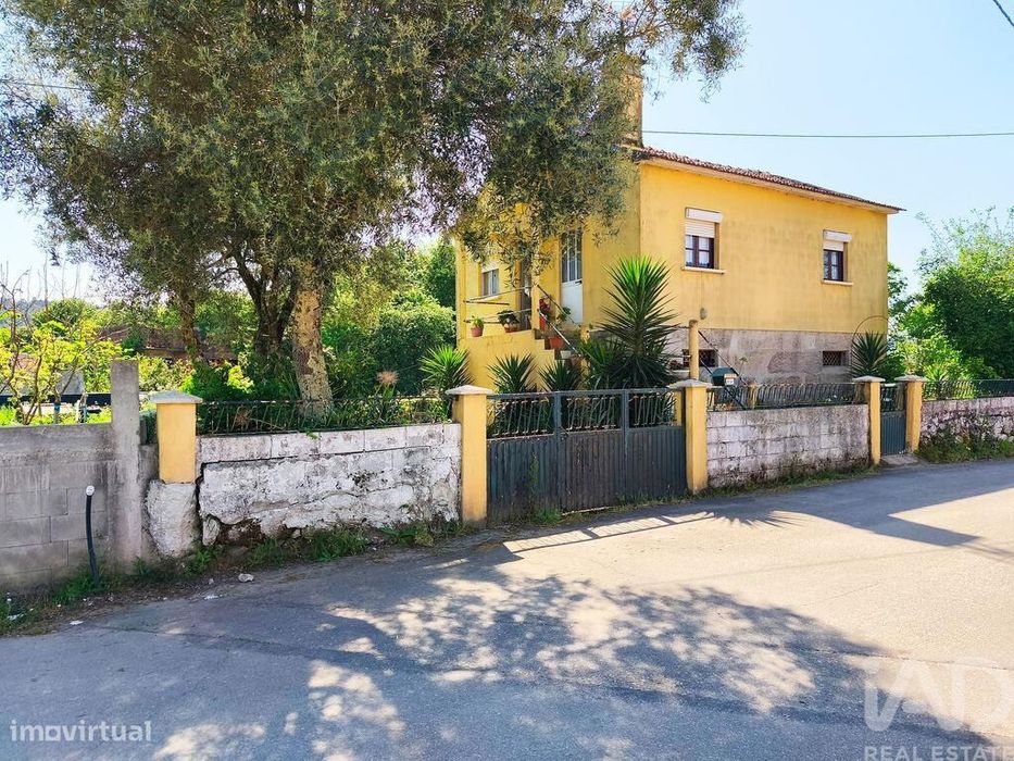 Casa / Villa T2 em Reboreda e Nogueira de 108,00 m2