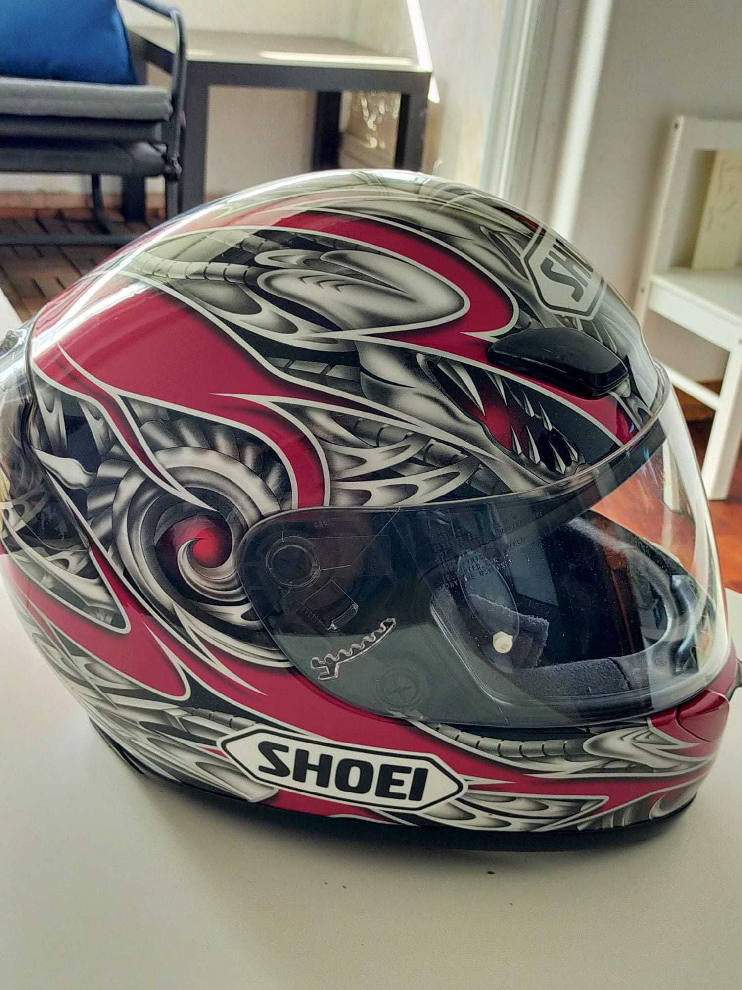 Capacetes SHOEI usados, tamanhos M e S