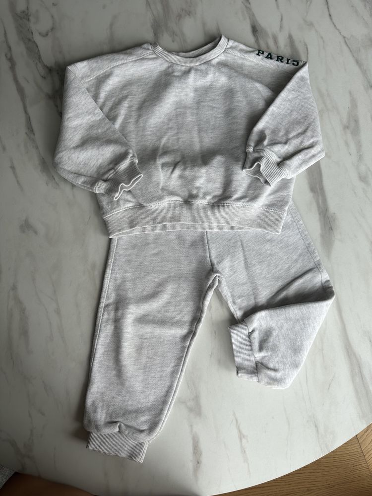 Дитячий спортивний костюм Zara