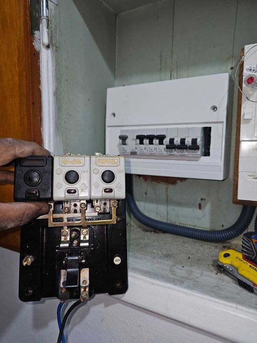 EletroPretinho- Instalações Elétricas e WallBox´s -  Inscrito DGE