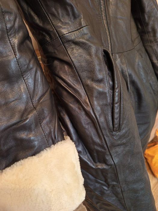 Продам жіноче зимове шкіряне пальто розмір s