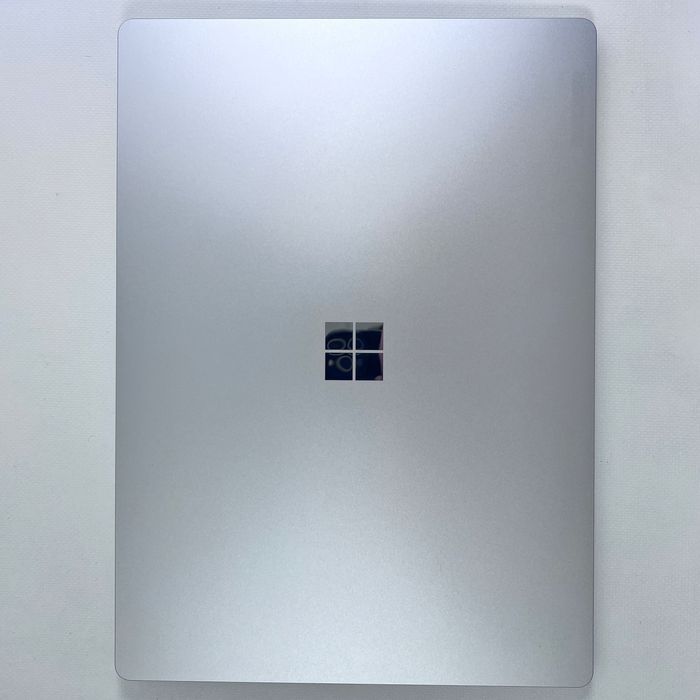 Microsoft Surface Laptop 5 15 i7-1265U 16GB RAM 512GB SSD Platinum