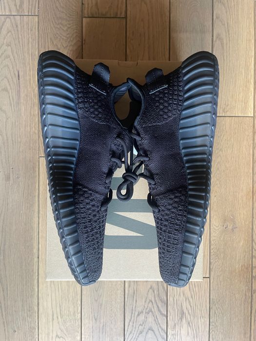 Adidas Yeezy 350 Onyx rozm 43 1/3 HQ4540