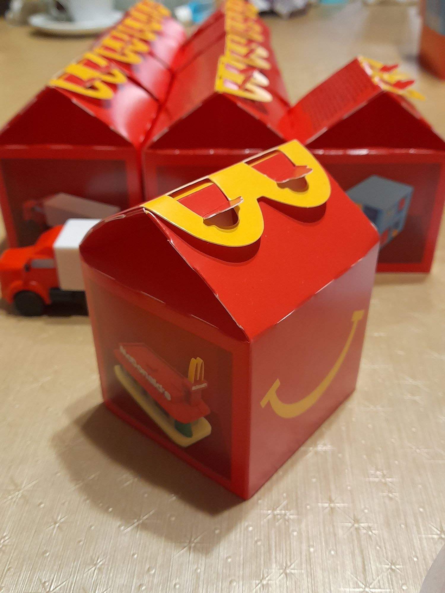 McDonald's Happy meal brinquedos restaurante brinde peças miniatura