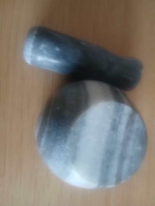 Almofariz e pilão de mármore