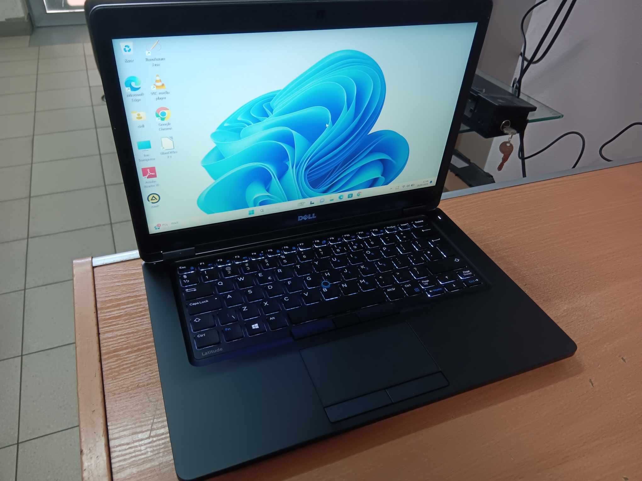 Klasa Biznes Dell 5480 I5 7200U/8gb/240SSD/14HD/Windows 11