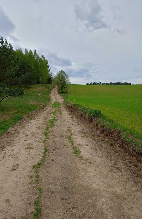 Działka rekreacyjna nad jeziorem z domkiem domek na Mazurach Mazury