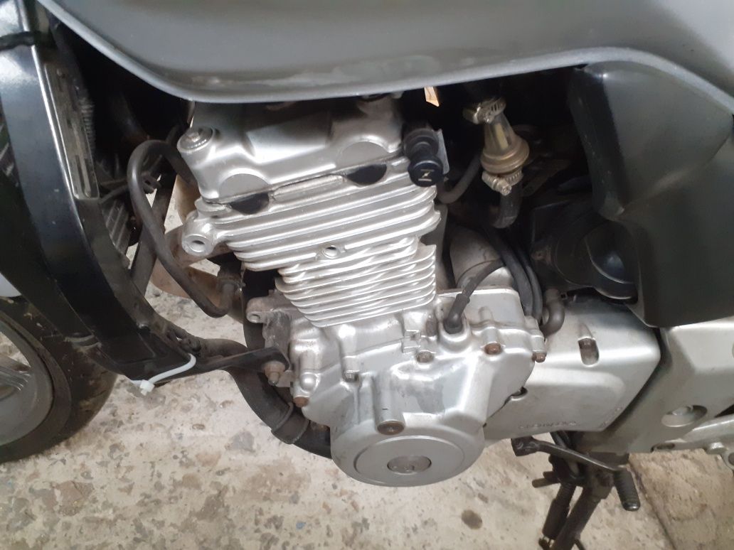 Продам Honda CBF 500.