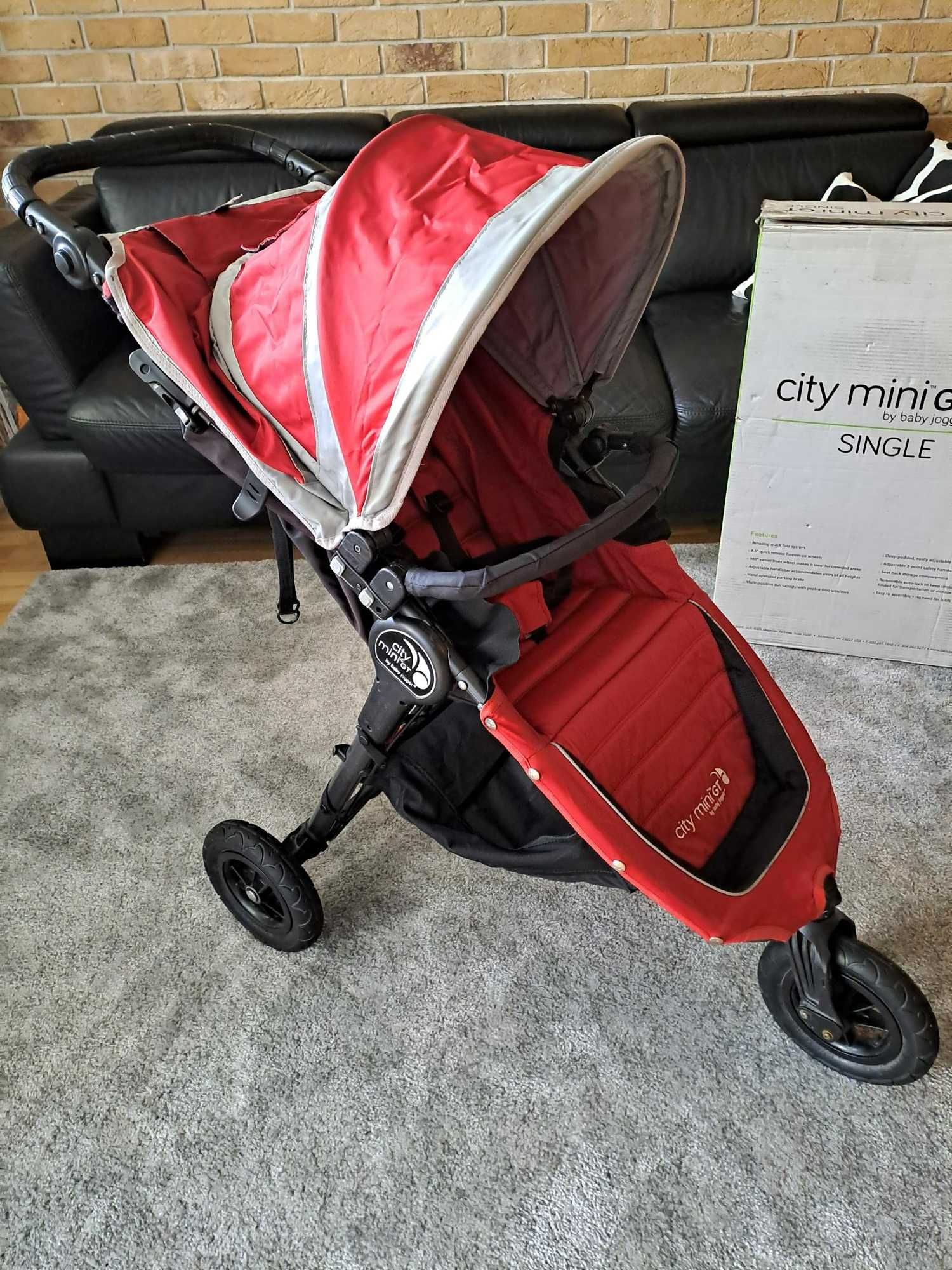 Wózek spacerówka Baby Jogger City Mini GT + pałąk + śpiworek