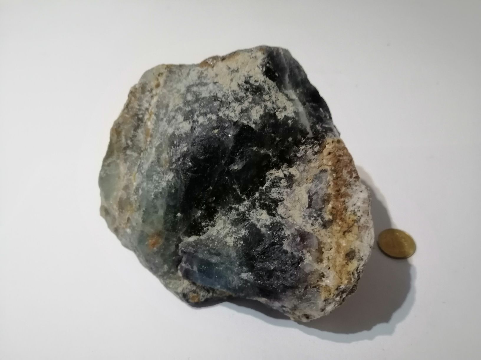 Naturalny kamień Fluoryt w formie surowych brył nr 6
