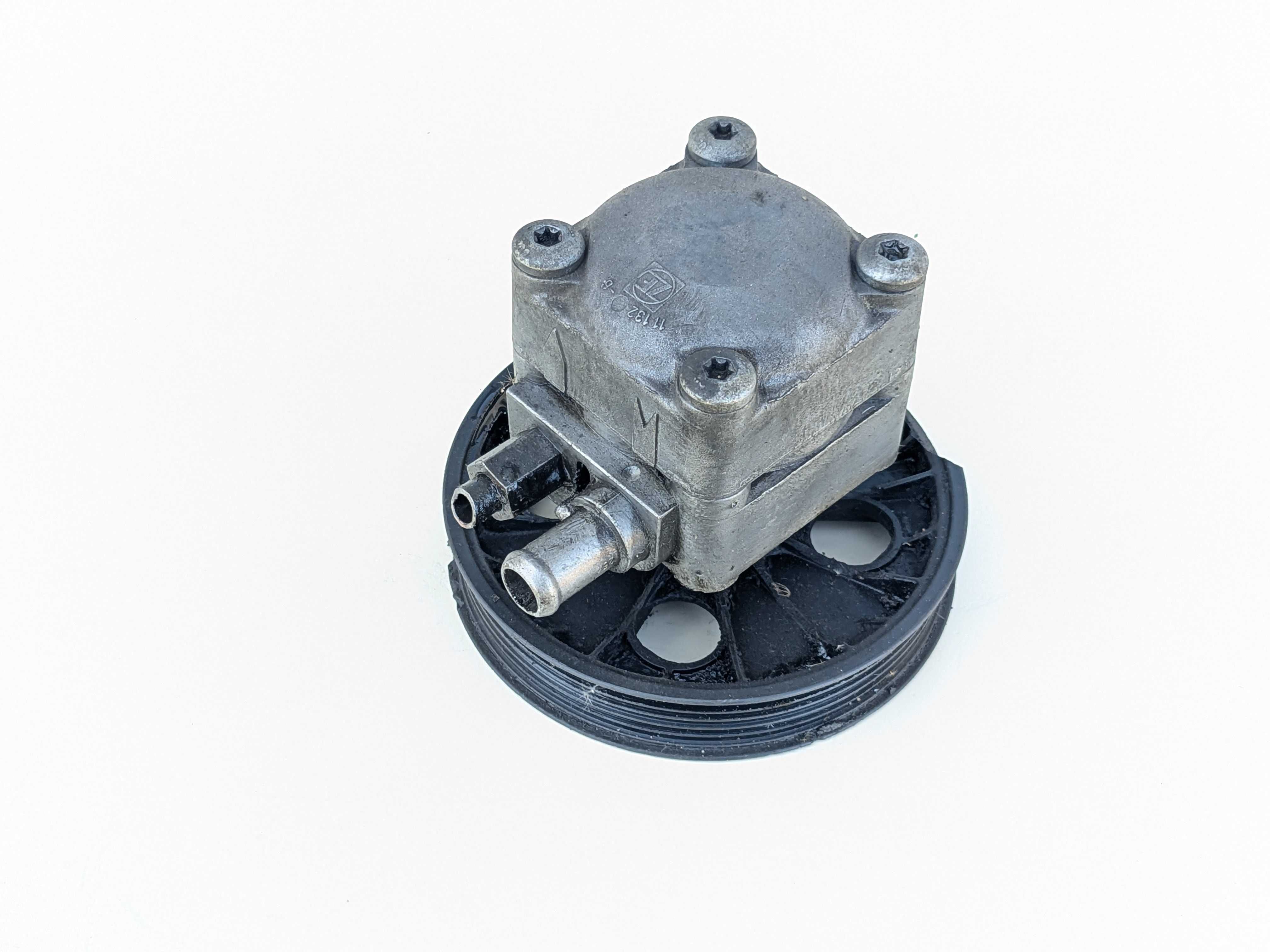 Насос ГУР Volvo C70 I S60 I S70 S80 I V70 I II XC70 XC90 (1)