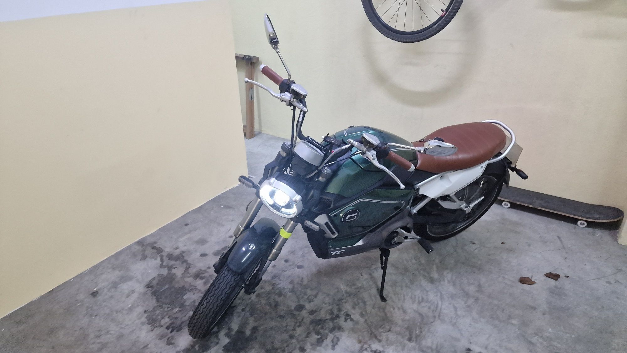 Super soco TC como nova