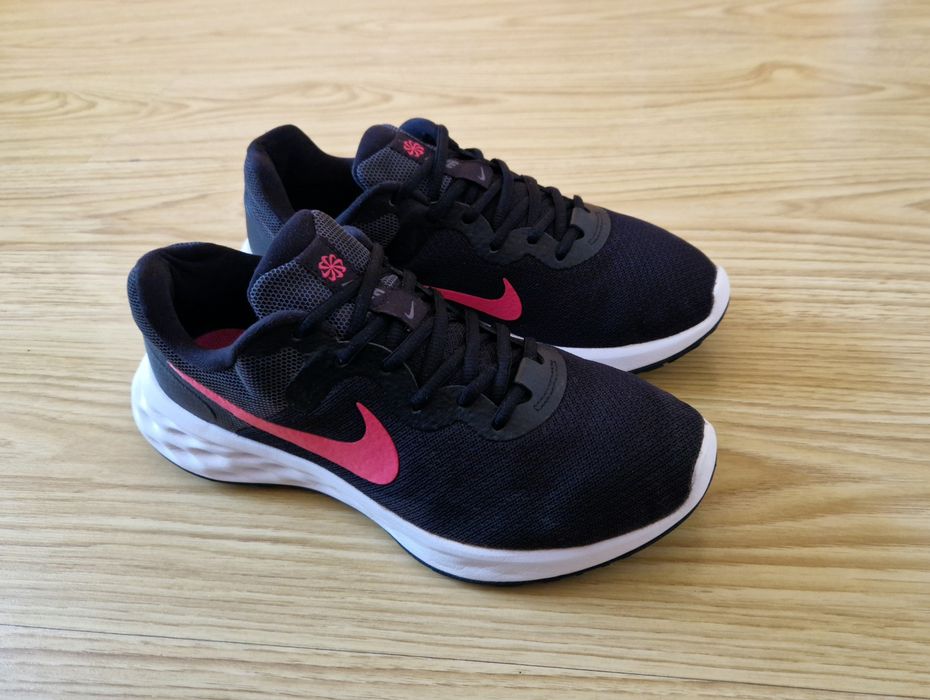 Кросівки жіночі Nike Revolution 6 41 розмір (стелька 26.5см) Original