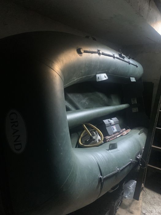 Лодка Grand Marine