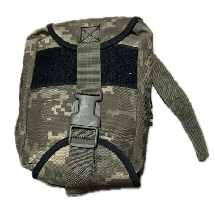 Продам підсумок під аптечку (піксель)