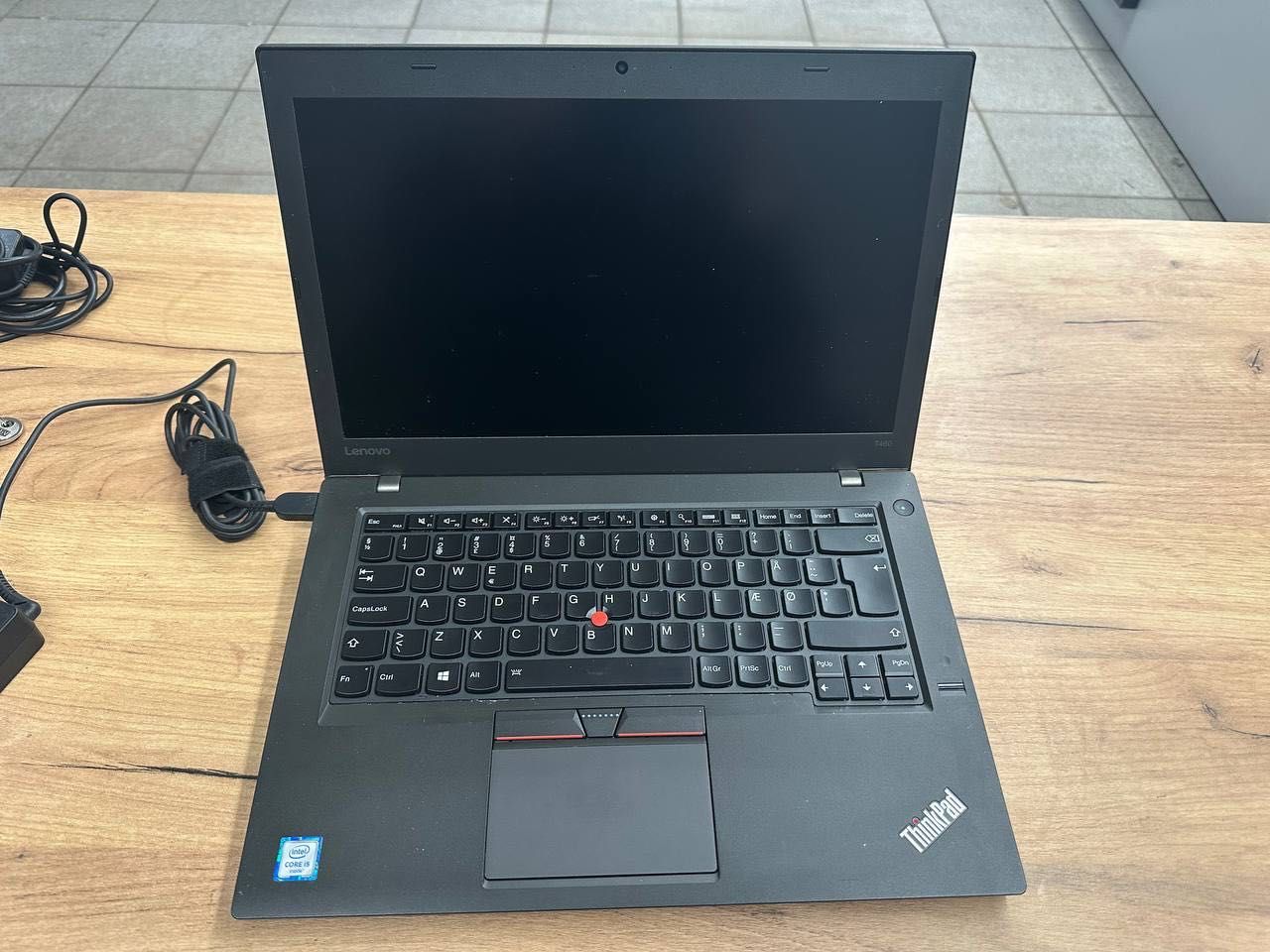 Lenovo ThinkPad T460 | i5-6200U | 8GB RAM | 256GB SSD | Full HD