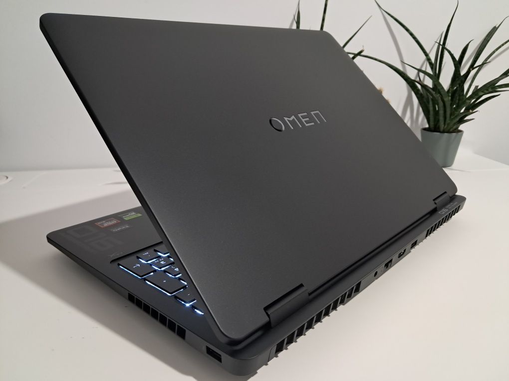 RTX 5060 8gb 115w + Ryzen 9 8940HX • HP Omen 16" 144hz • 24gb/1 tb ssd