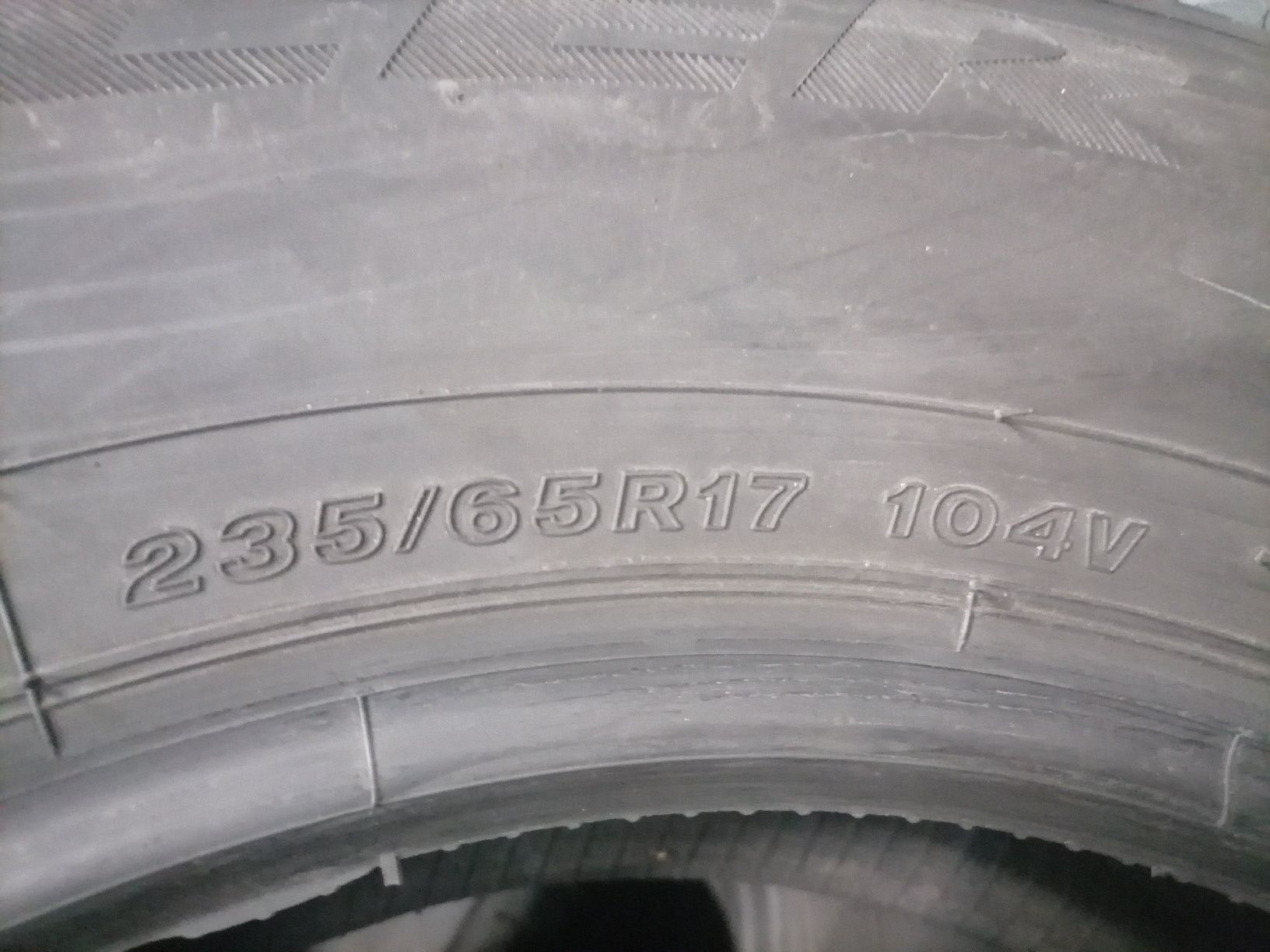 Літні Шини БВ 235/65 R17 BRIDGESTONE Dueler H/P MO Склад