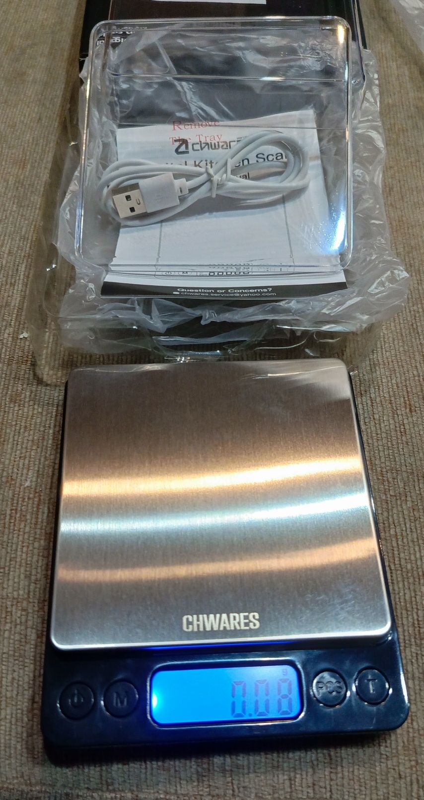 Chwares I2000 ładowana przez usb waga cyfrowa.