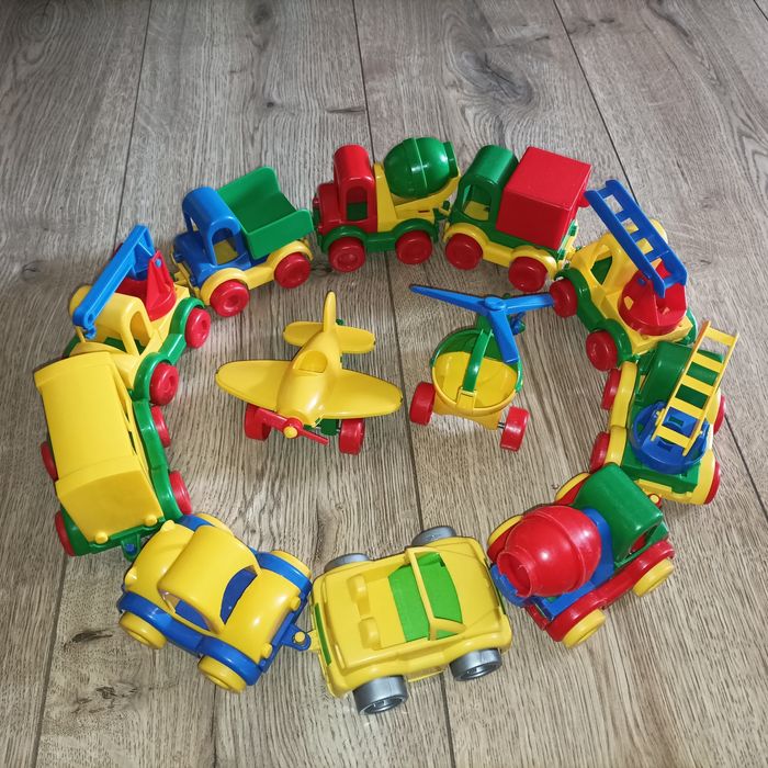 Машинки wader      .