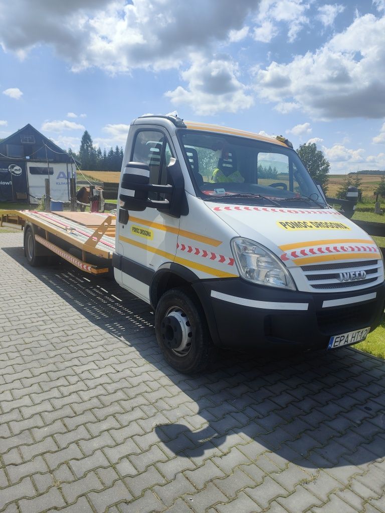 Iveco dayli pomoc drogowa autolaweta