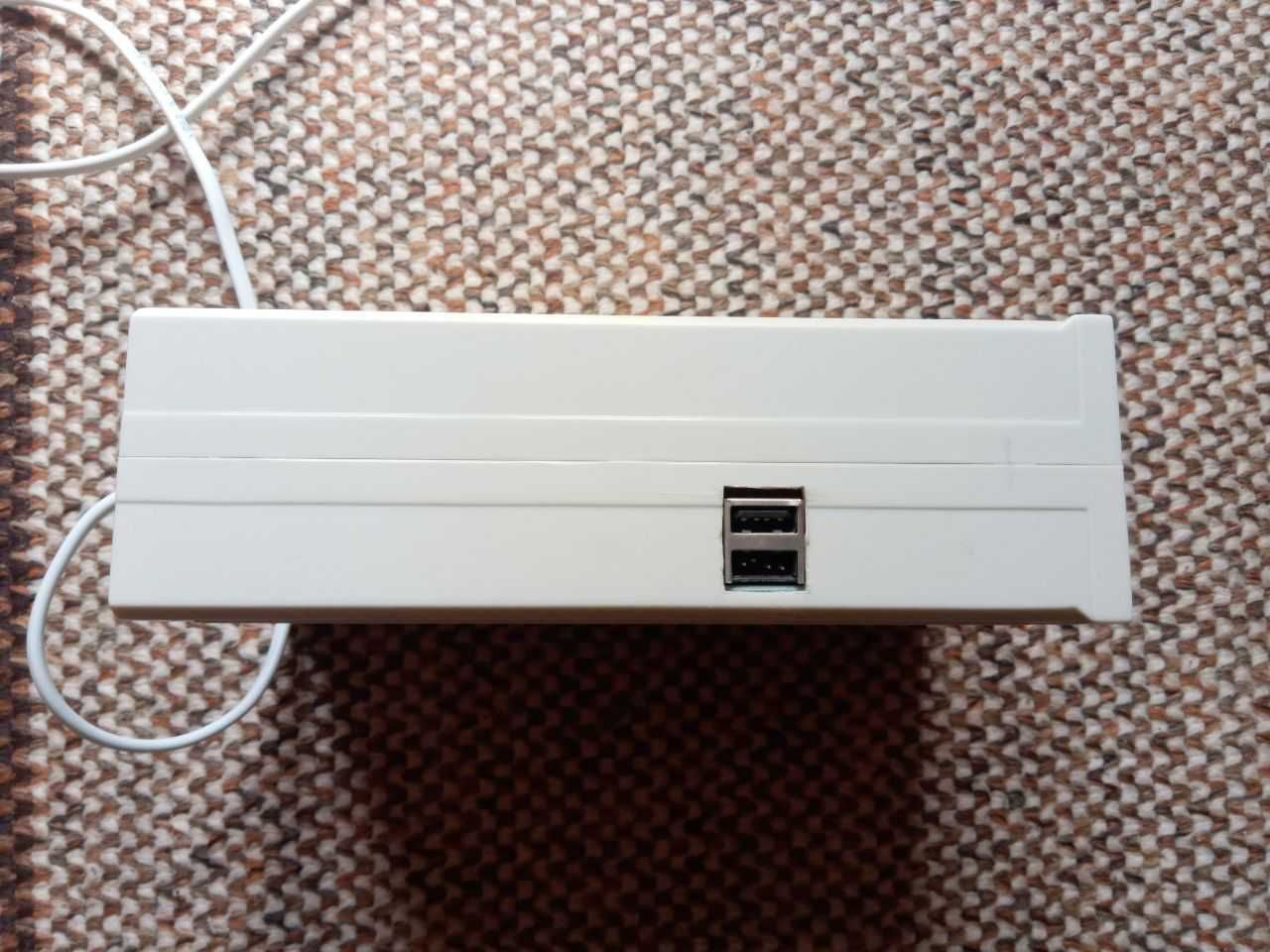 ИБП 220/12V + блок с ампер/вольтметром, USB-выходом и 12в на освещение