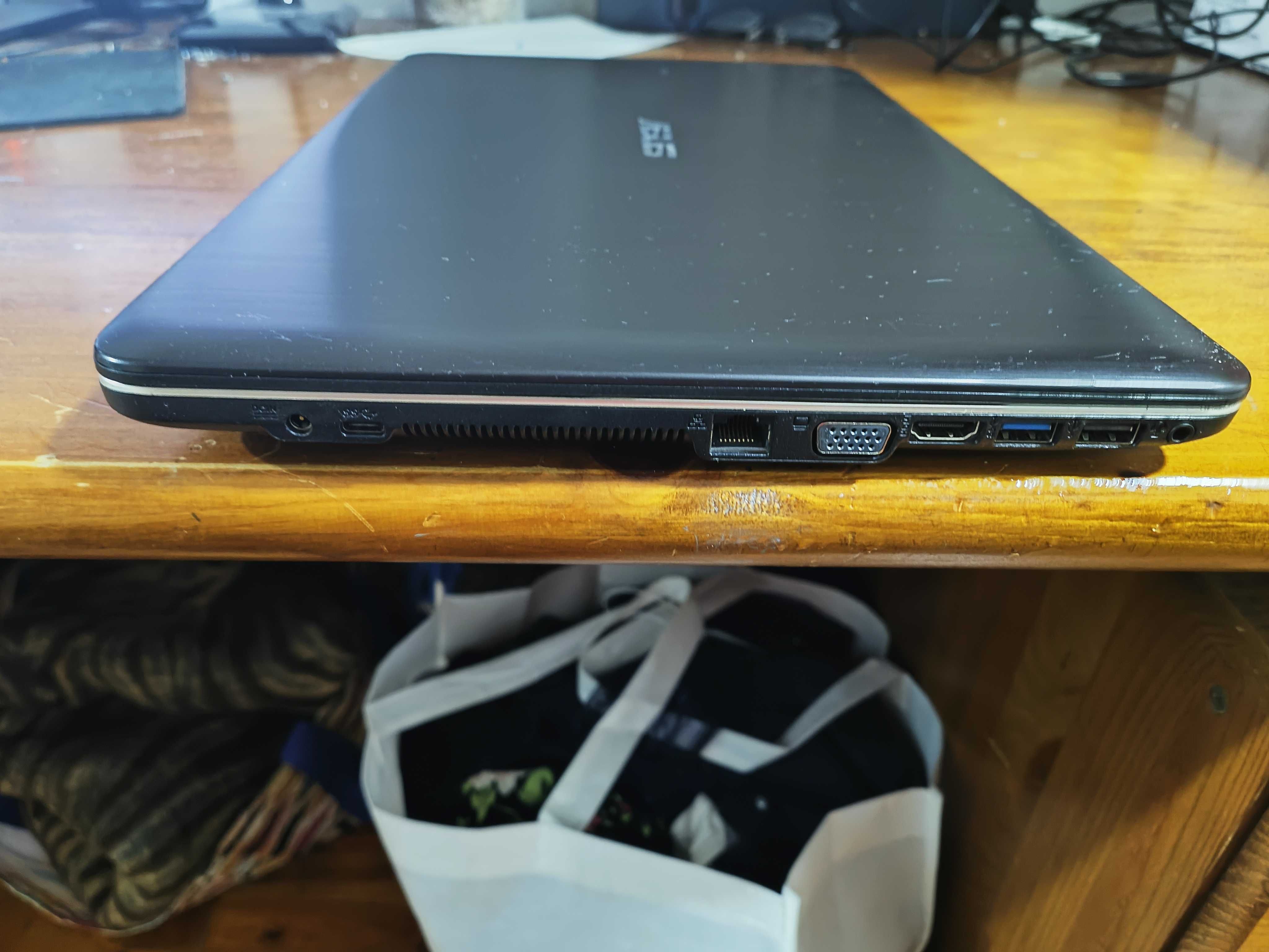 Portátil Asus A540L core I3