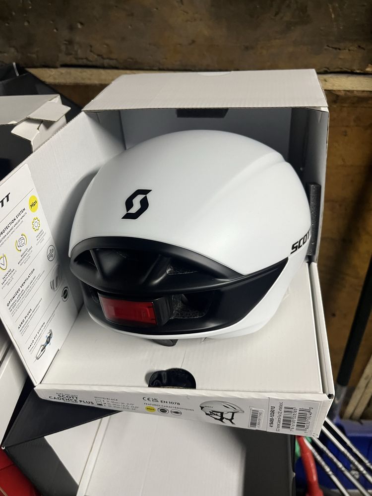 Nowy kask Scott Cadence Plus MIPS 2024