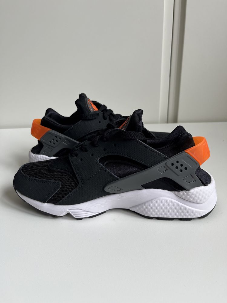 Sneakersy Nike Air Huarache buty sportowe męskie