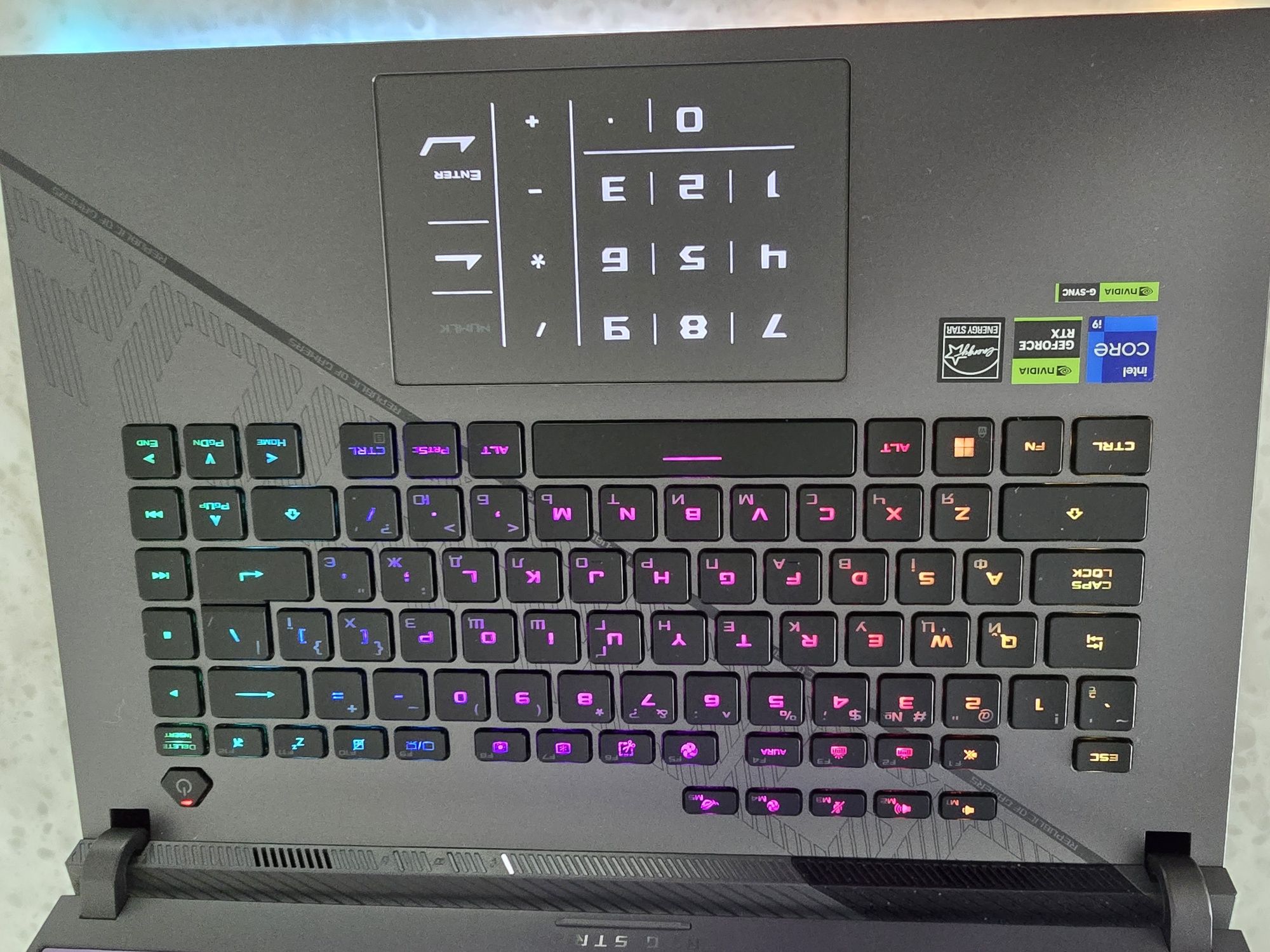 Asus ROG STRIX G16 2024,4070,32GB RAM,i9,2TB SSD