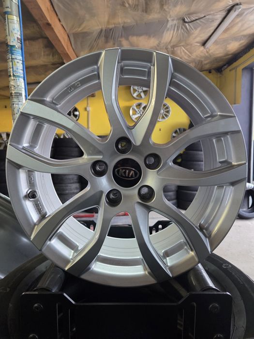 Felgi Aluminiowe 5x114,3 7Jx17 ET47 Huinday Kia Mazda