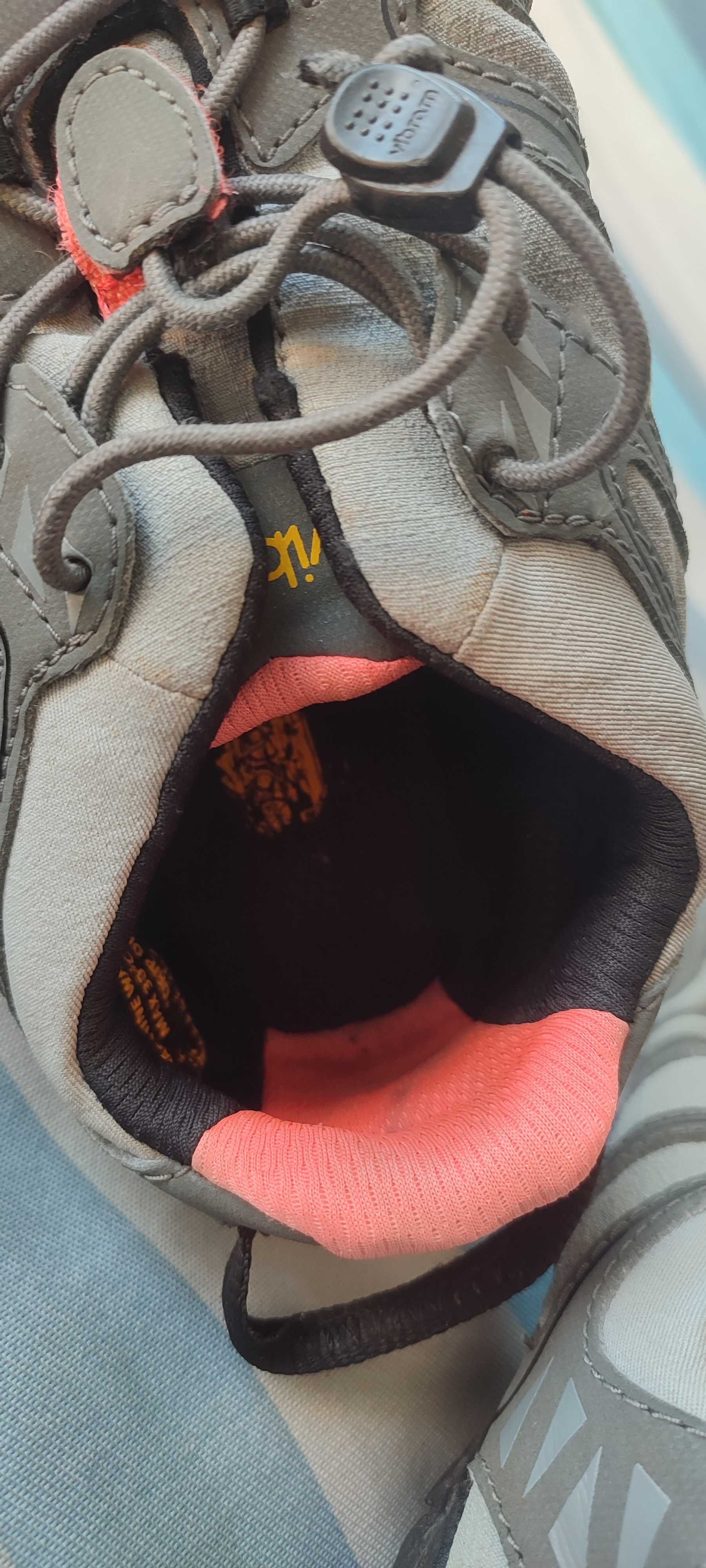 Buty pięciopalczaste Vibram Fivefingers v-trail szare 37