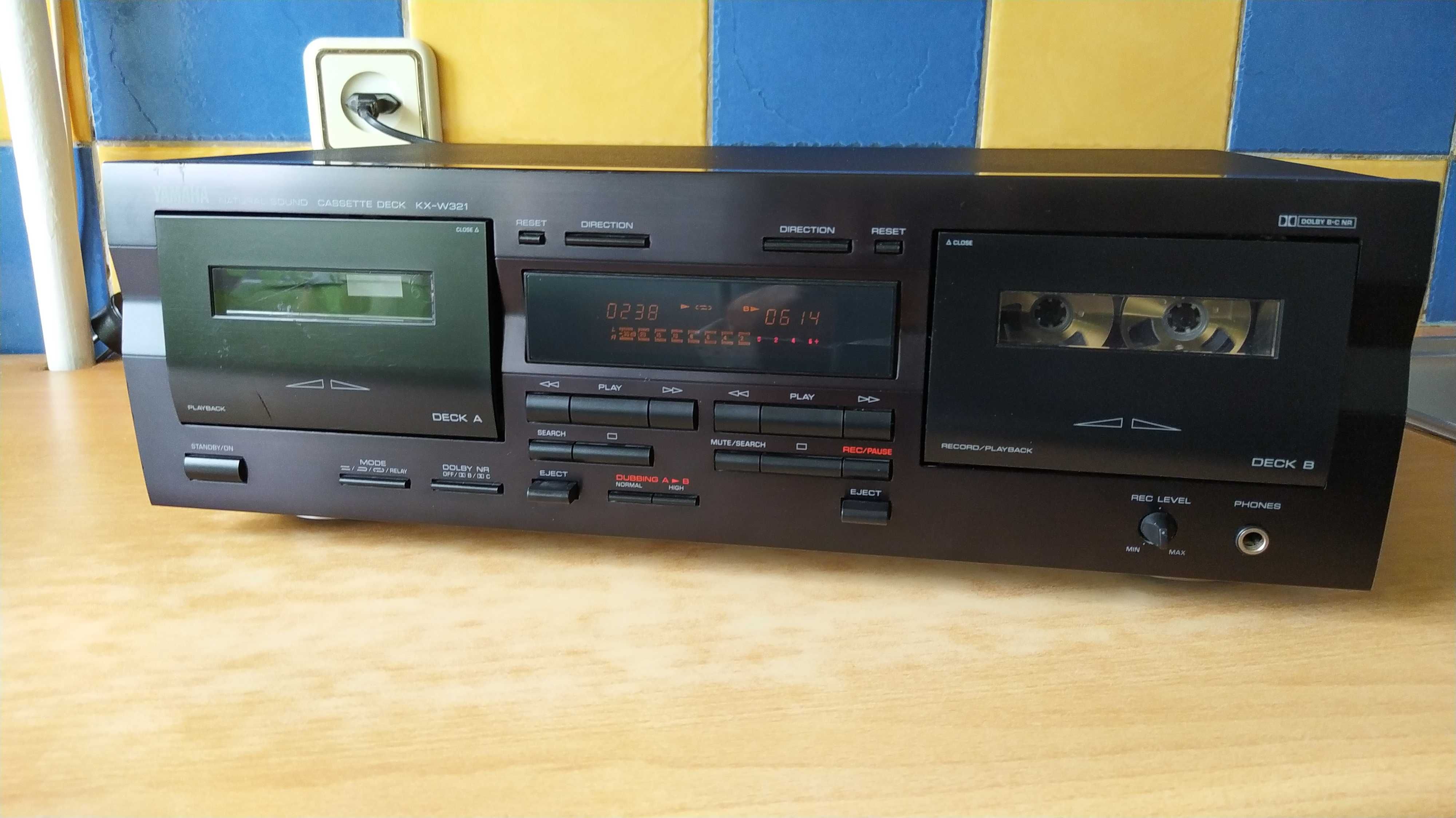 Кассетная дека Yamaha KX-W321
Auto Reverse Double Cassette Deck