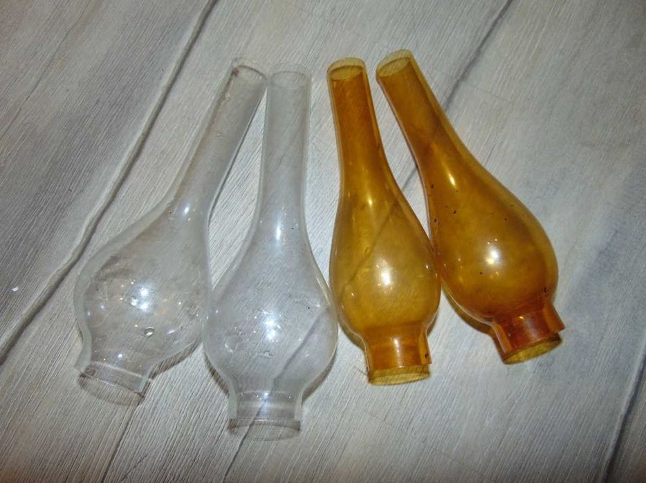 Stary kominek do lampa naftowa,śr.4,2 cm.została 1 sztuka