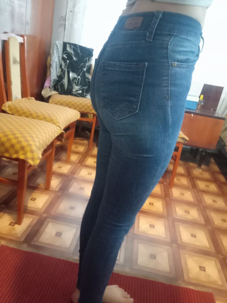 Жіночі джинси (s) на ріст 165