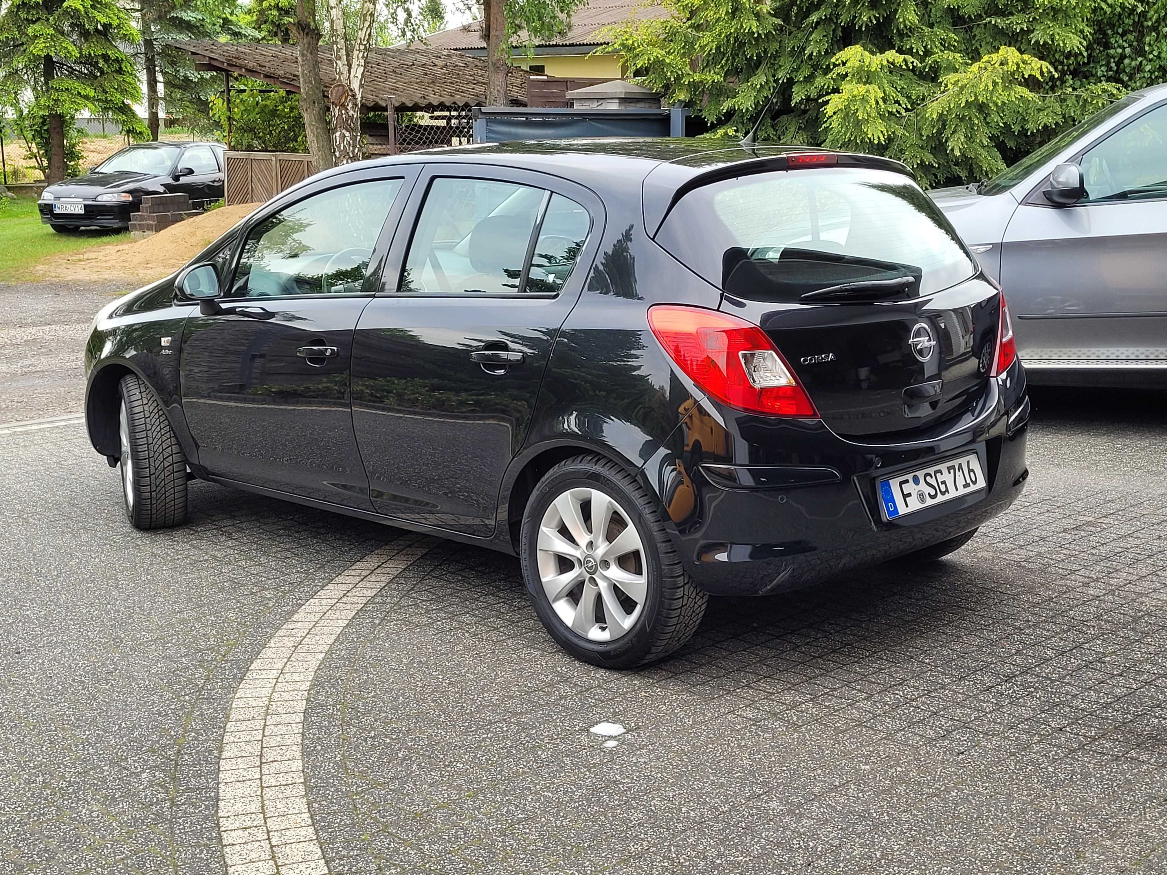 Opel Corsa 1,4B Active 90000km elektruka grzana kier, alufelga, LIFT