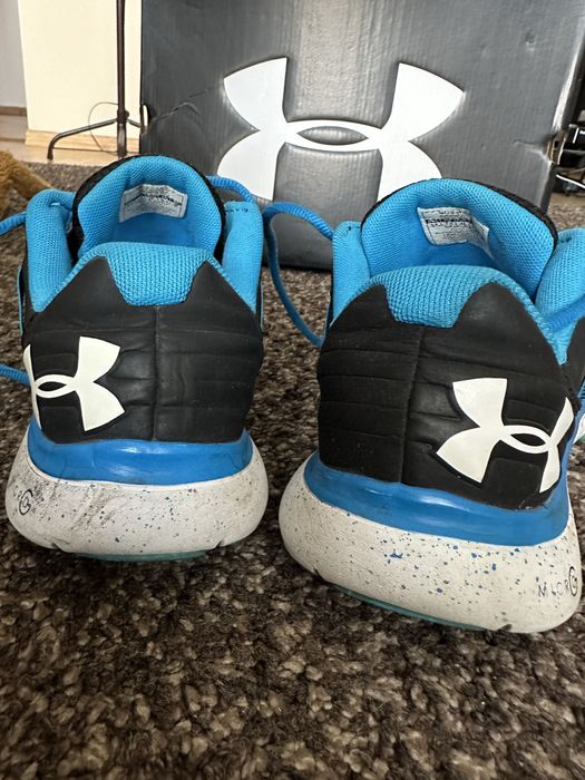 Buty męskie treningowe Under Armour rozm. 42, długość wkładki 26.5 cm